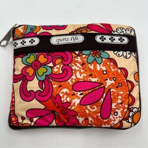 Vintage Sports Life packable Floral bag. Folded 6X5X1 unfolded 17X14X5.‎